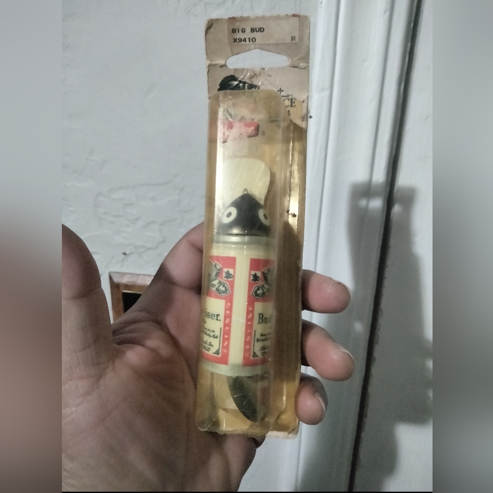 heddon big bud .budweiser vintage fishing lure New In The original Package